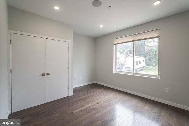 Building Photo - 1524 N 8th St