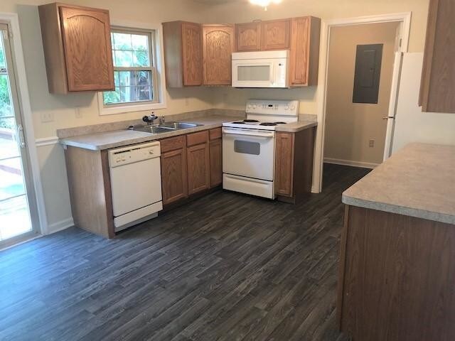 Building Photo - 100 E. East St.