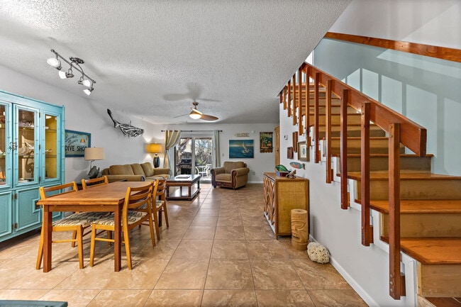 Building Photo - 326 S 2nd St