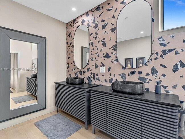 Building Photo - 7934 West Dr