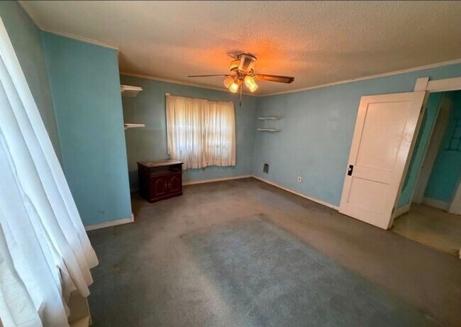 Building Photo - OWNER FINANCING