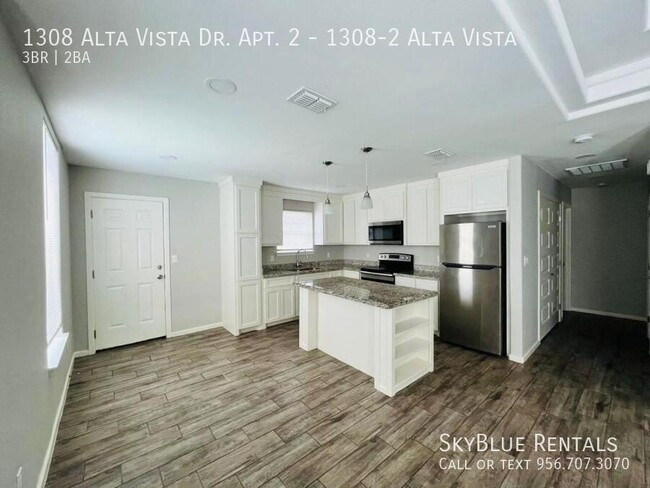 Building Photo - 1308 Alta Vista Dr