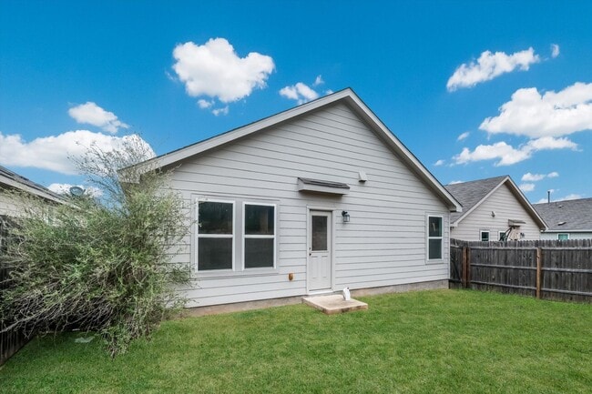 Building Photo - Open-Concept Living with New Flooring