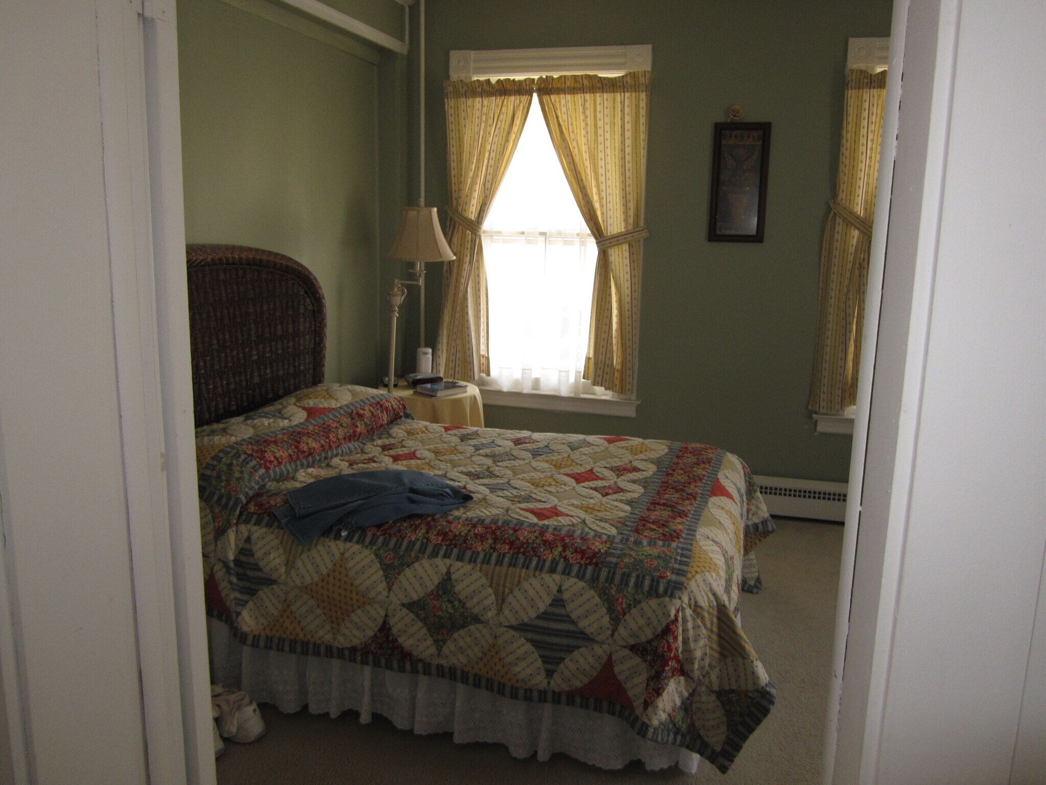 Building Photo - 453 N Main St