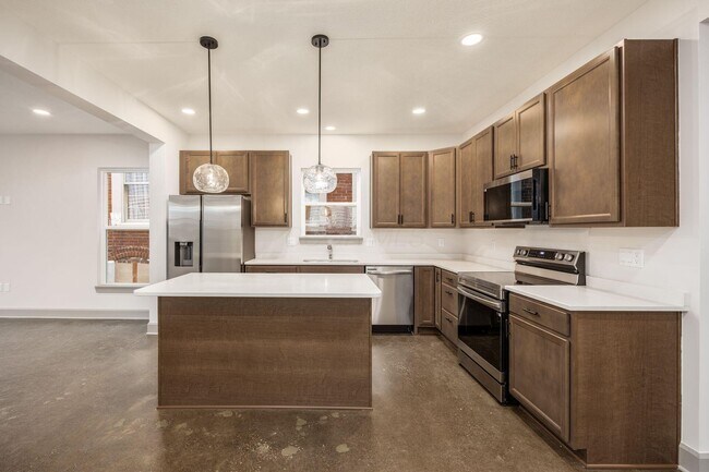 Building Photo - 90 N Princeton Ave