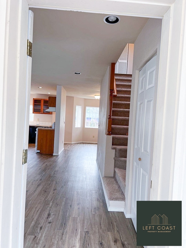 Building Photo - 6314 SW Harbor Ave