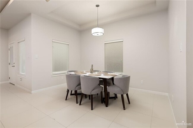 Building Photo - 13 N 51st St