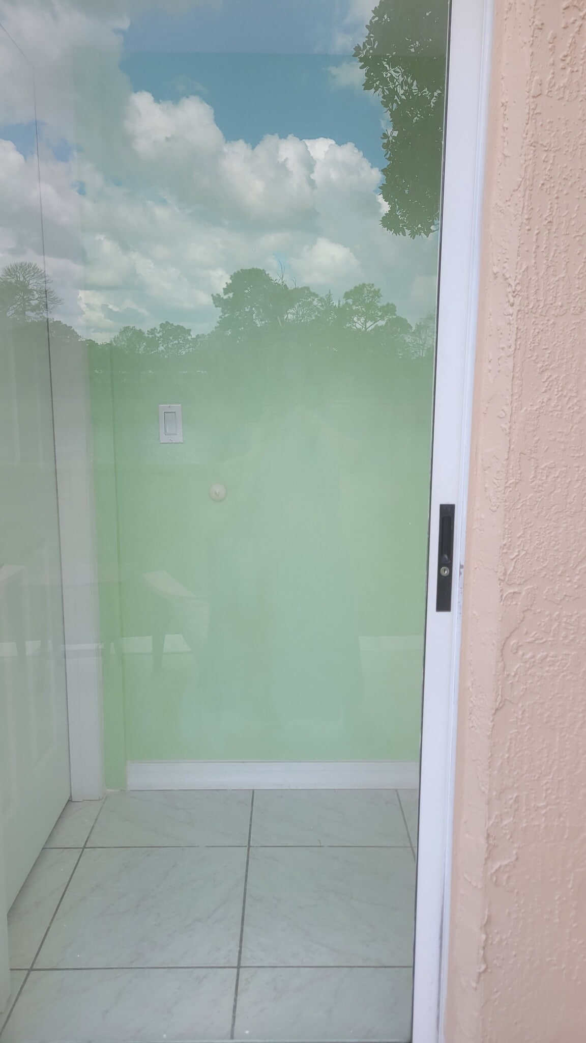 Private entrance - 106 Woodbury Pines Cir