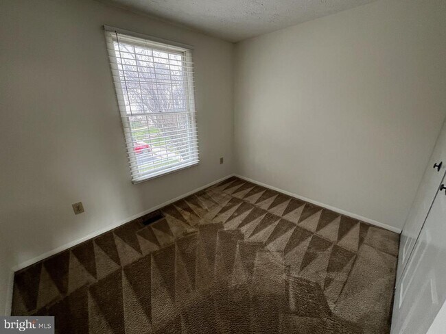 Building Photo - 7728 Havenside Terrace