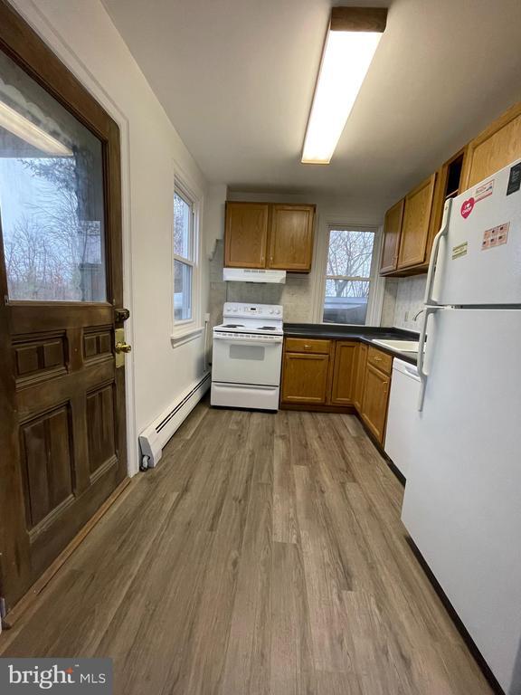 Building Photo - 925 Watson Rd