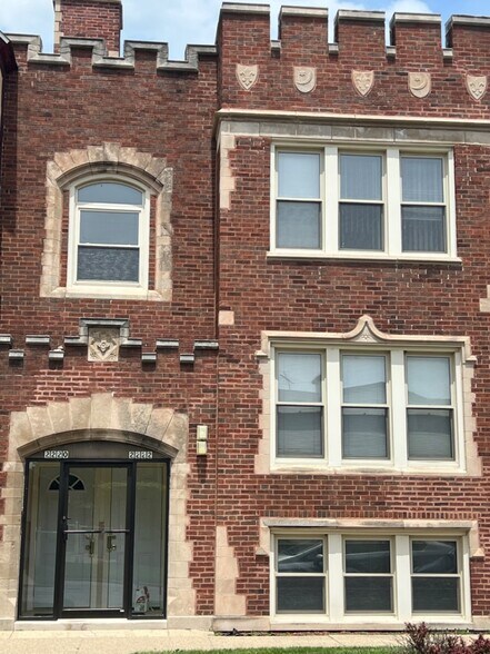Building Photo - LUELLA