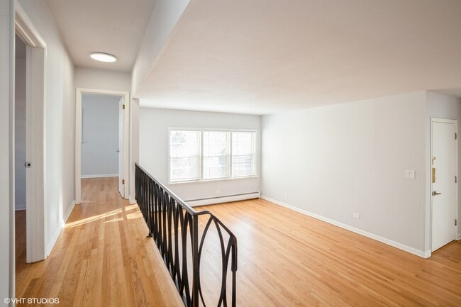 Building Photo - 1022 Arnold Ct