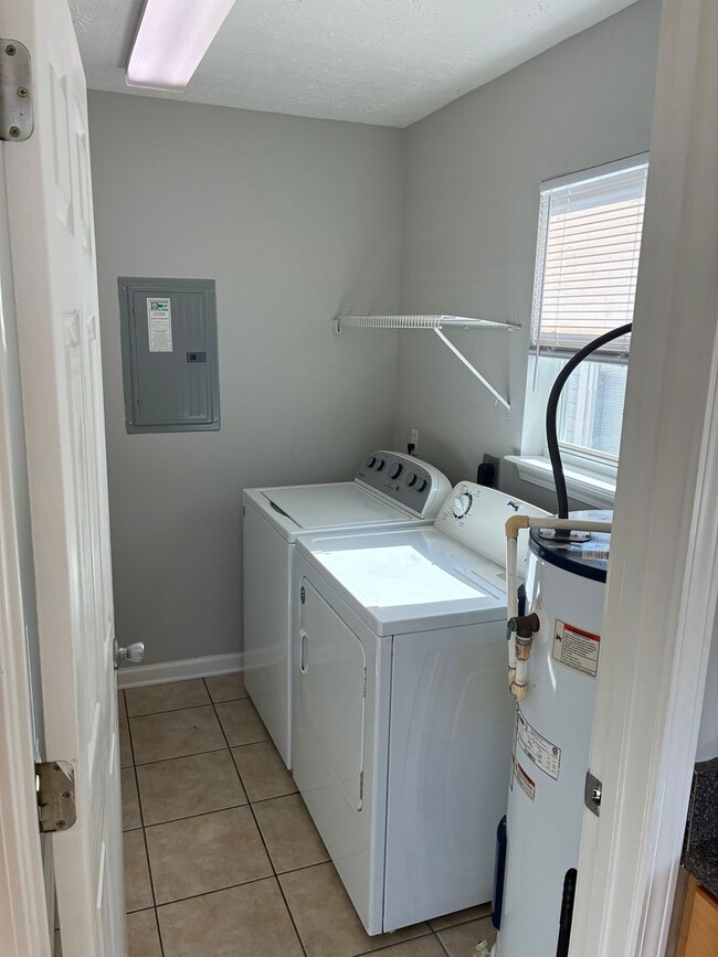 Building Photo - 11717 Cabana Ct