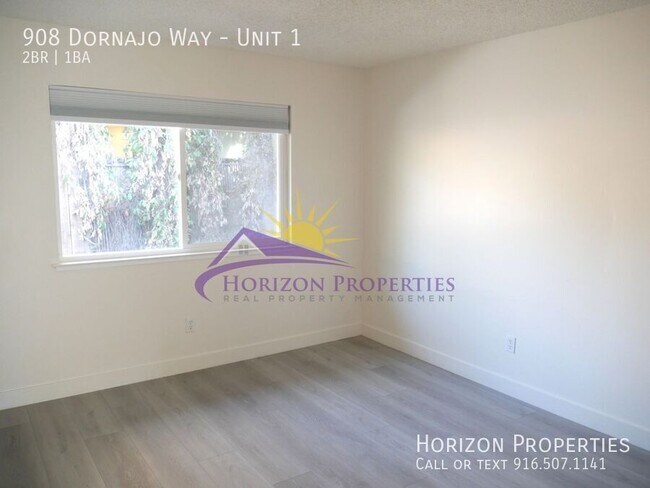 Building Photo - 908 Dornajo Way