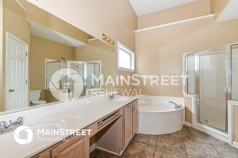 Building Photo - 1135 Hoska Cove