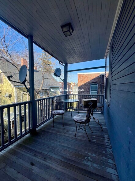 Building Photo - 803 Parker St