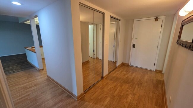 Building Photo - 475 Plum Creek Dr