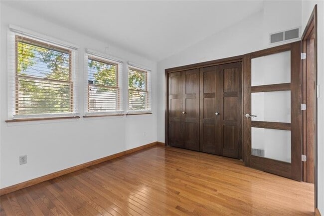 Building Photo - 718 Filbert St