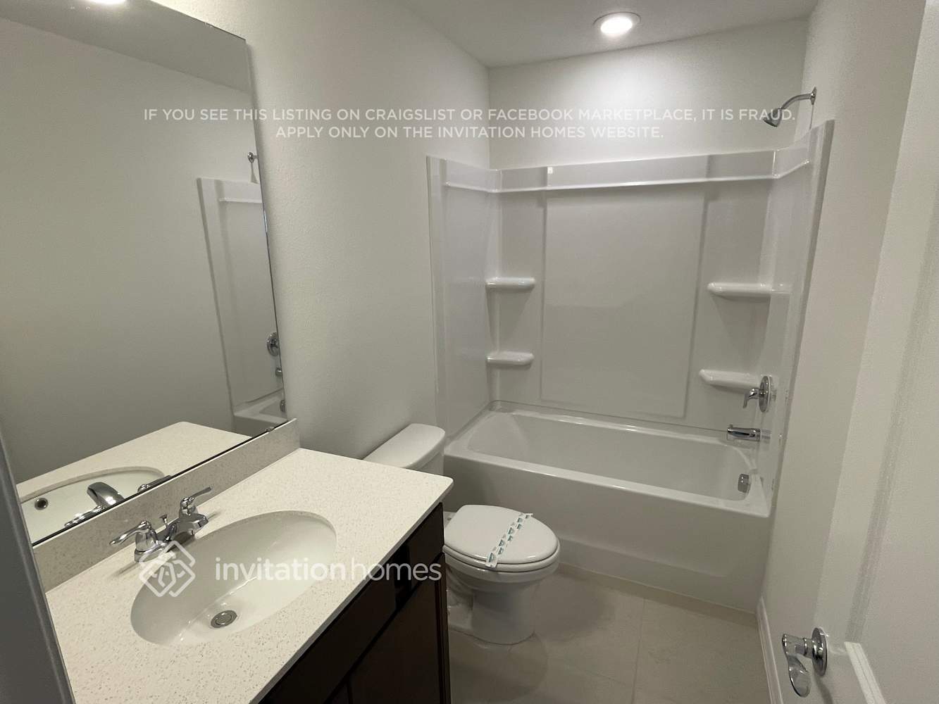 Building Photo - 16360 Grey Pne Dr