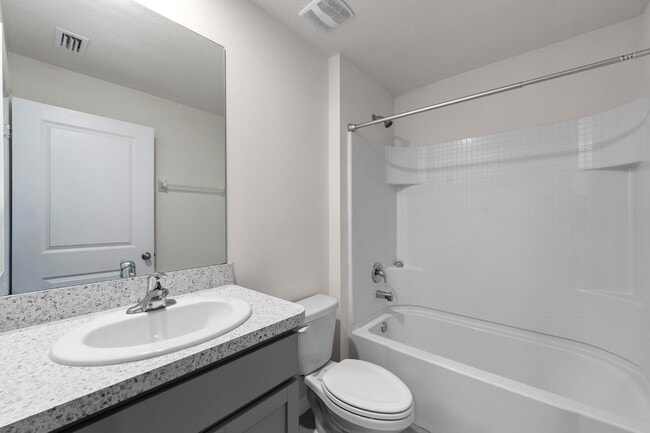 Building Photo - 13692 Thimbleberry Dr