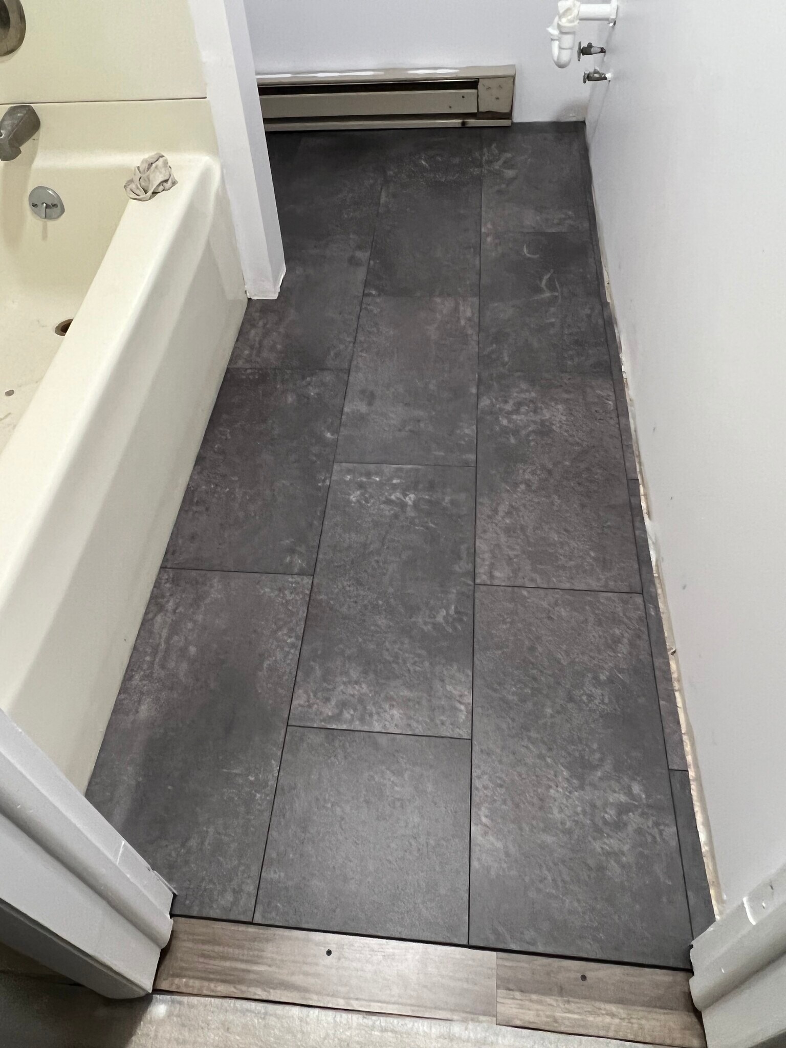 Building Photo - 132 S Apple St