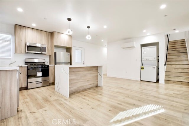 Building Photo - 5650 Cartwright Ave