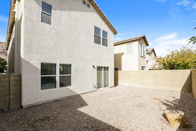 Building Photo - 6578 Holly River St