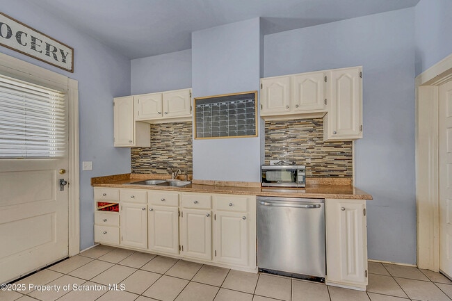 Building Photo - 1701 Monsey Ave