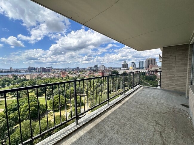Building Photo - 151 Tremont St