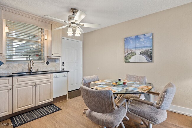 Building Photo - 5500 Bonita Beach Rd SW