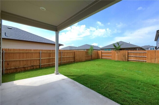 Building Photo - 212 Strand Ln