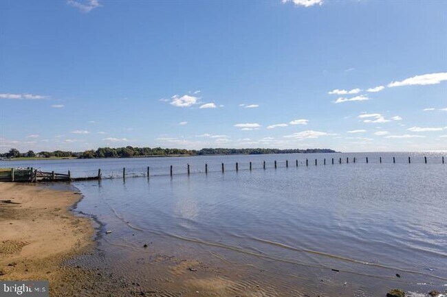 Building Photo - 123 Lee Dr