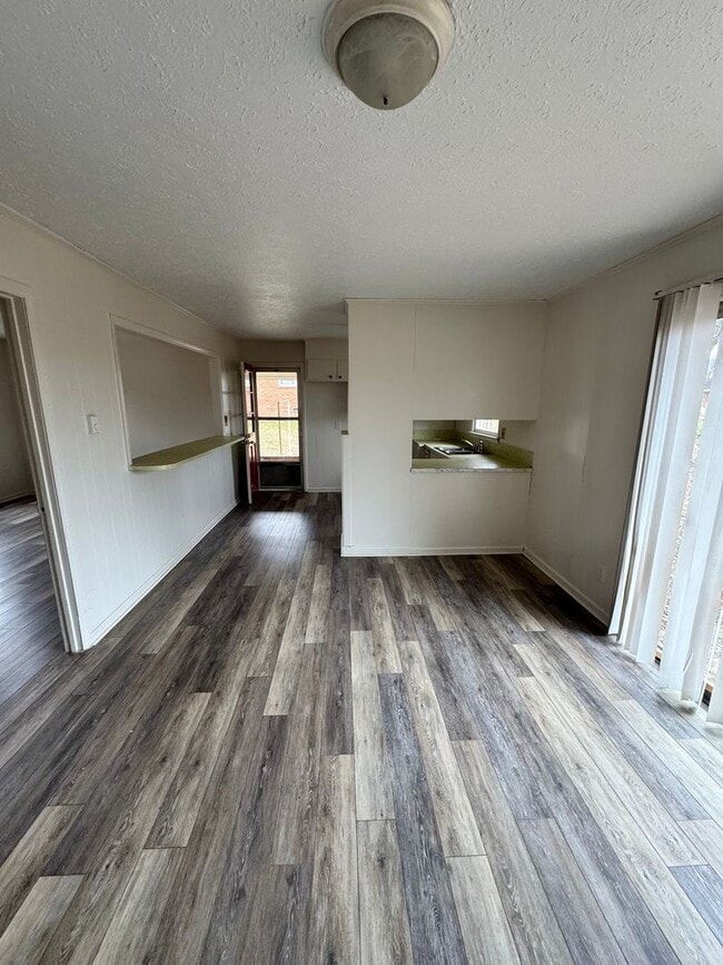 Building Photo - 3/1 in Boiling Springs, NC