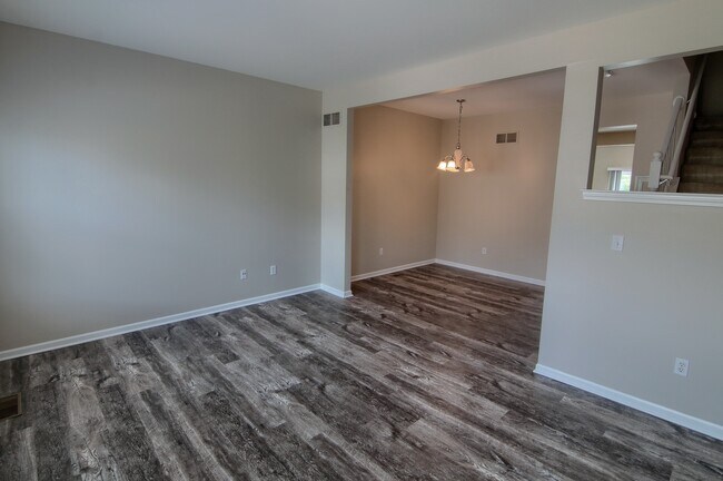 Building Photo - 2180 Knotty Pine Tr