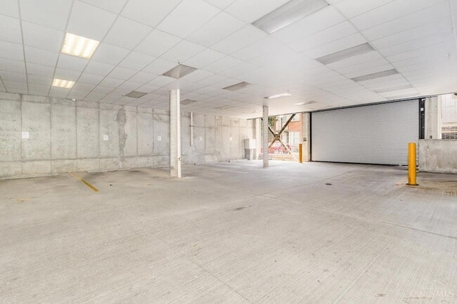 Building Photo - 1326 Vine St