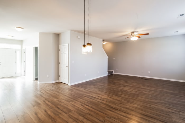 Building Photo - 442 Village Park Dr