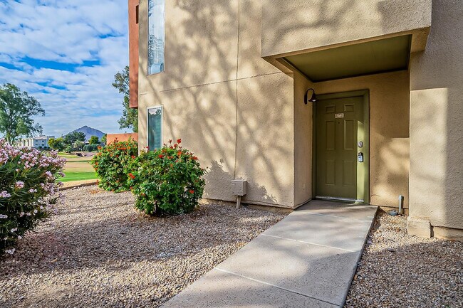 Building Photo - 3600 Hayden Rd