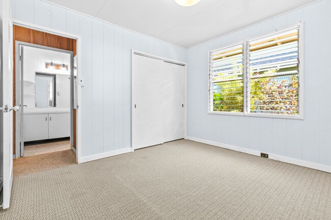 Building Photo - Charming 3-bedroom, 1.5-bathroom house loc...