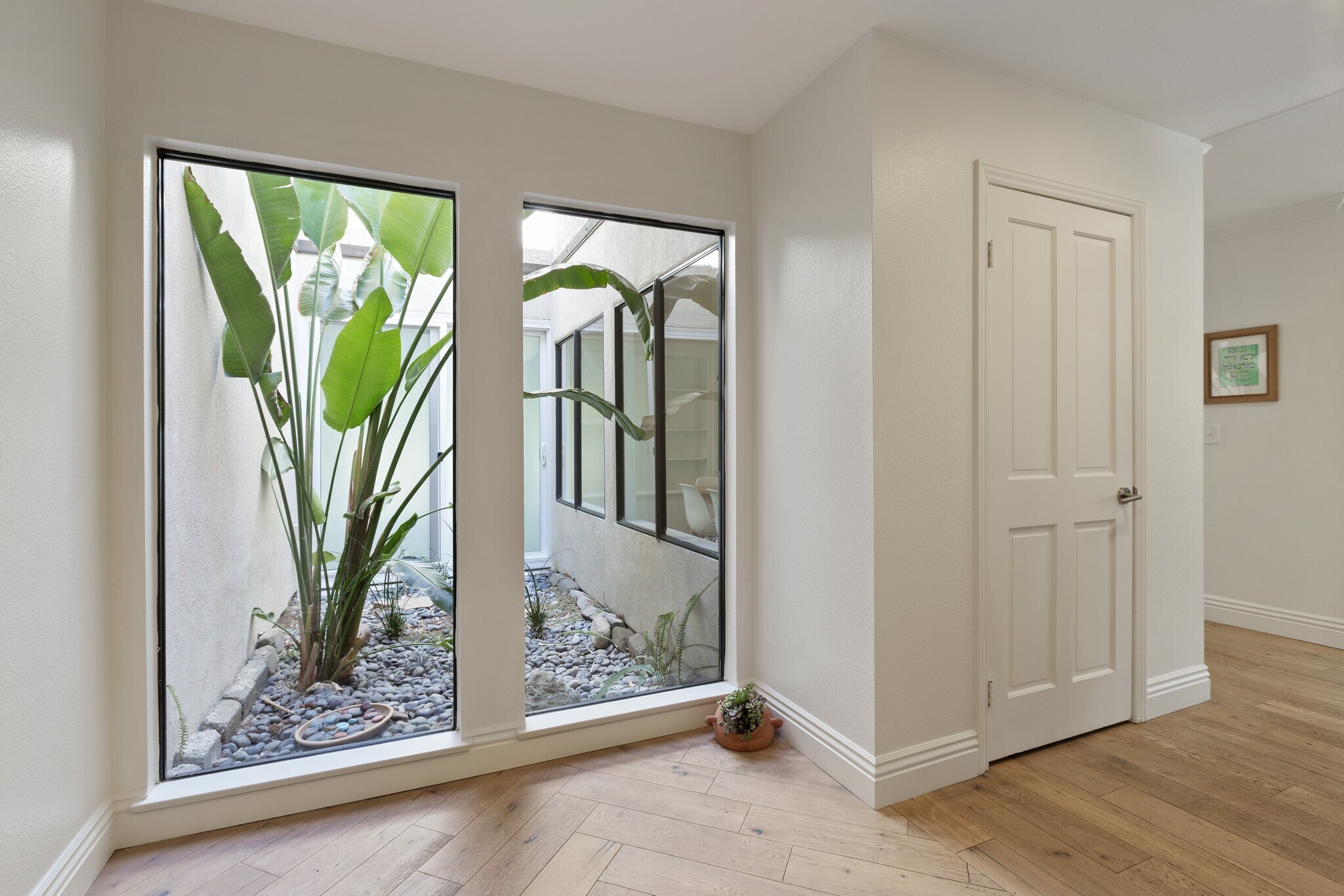 Atrium - 6146 Shadycreek Dr