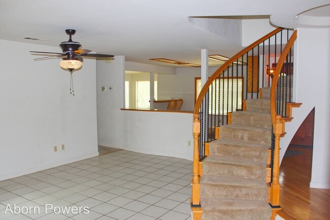 Building Photo - 3 br, 2 bath House - 4300 Canyon Valley Road