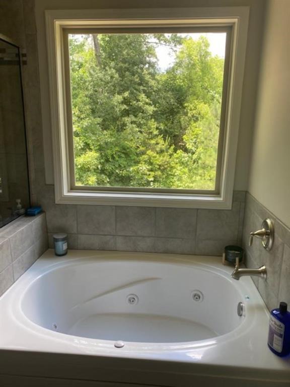 Building Photo - 1946 Hamilton Lake Pkwy