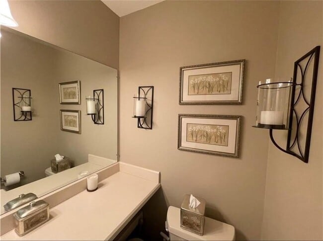 Building Photo - 41 Bullocks Point Ave