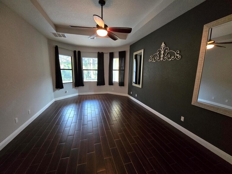 Building Photo - 2095 NW Diamond Creek Way