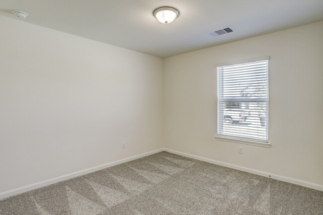 Building Photo - 28419 Aubrey Orchard Ln