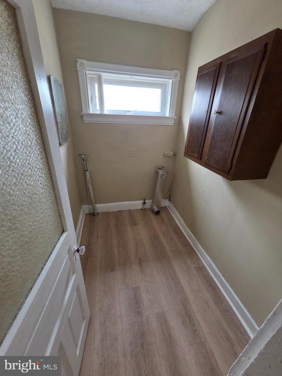 Building Photo - 317 E Broad St