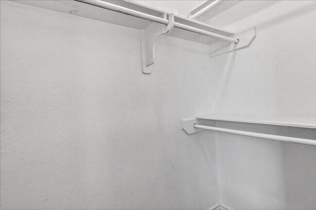 Building Photo - 6325 Oso Pkwy