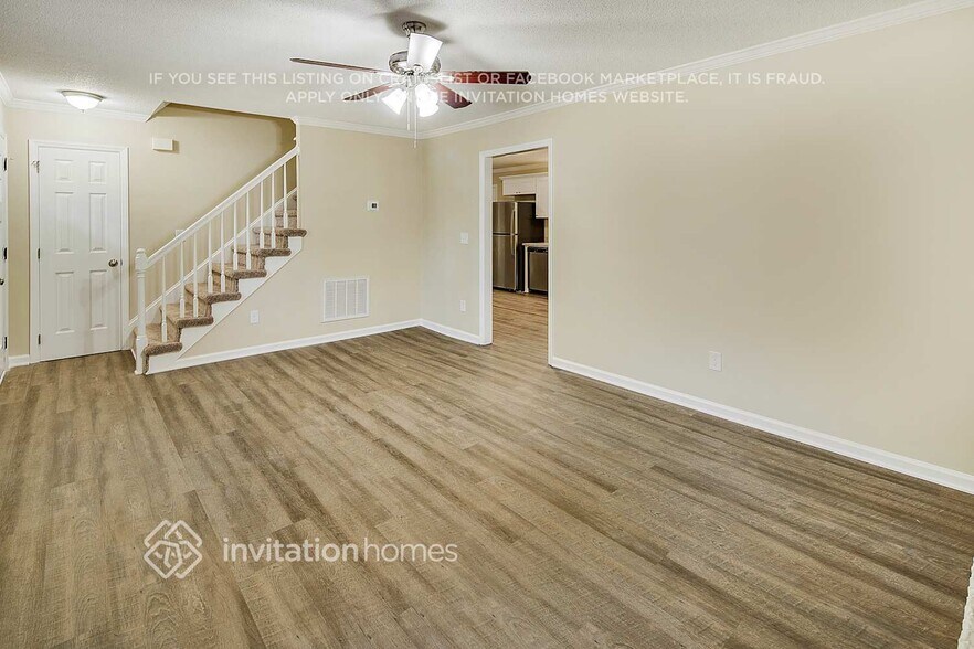 Building Photo - 5806 Katrine Ct