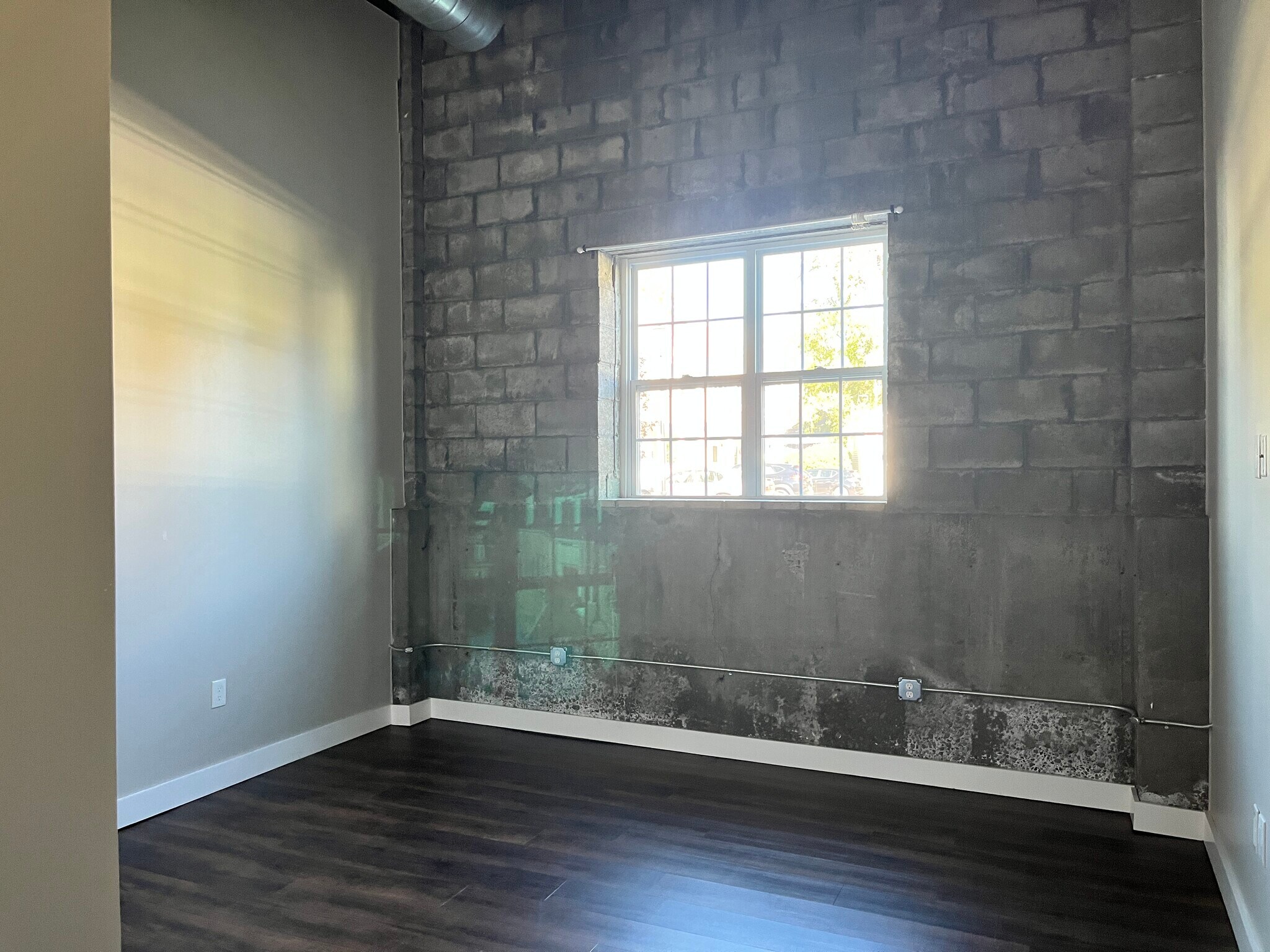 Second Bedroom - 108 Adams St