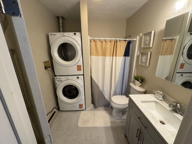 Building Photo - Winter Rental - Furnished 2 Bedroom Rental...