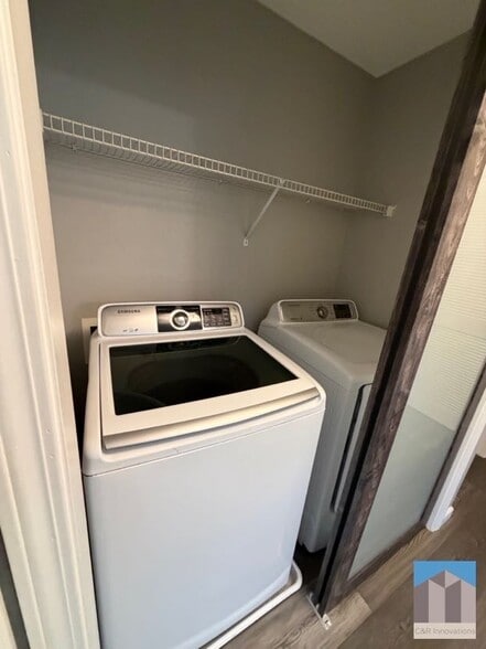 Building Photo - 133 McGill Park Ave NE